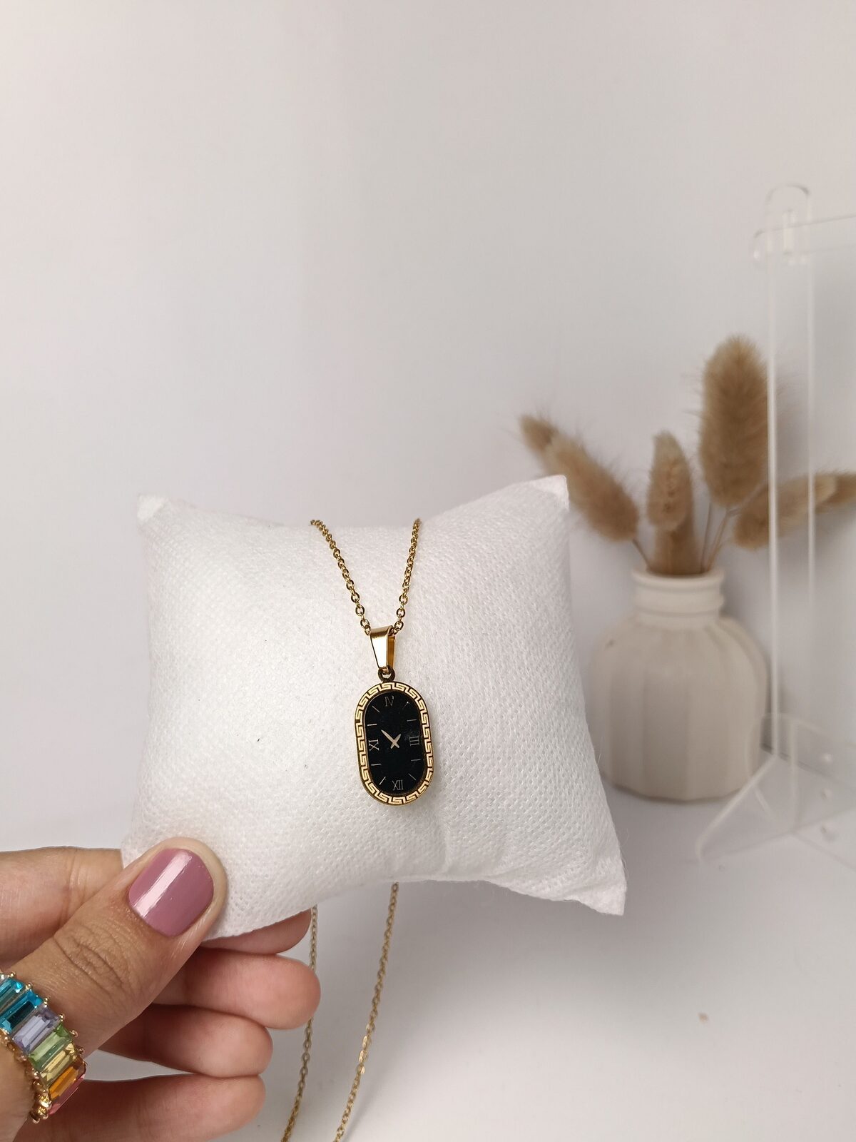 Raat Onyx Oval Pendant