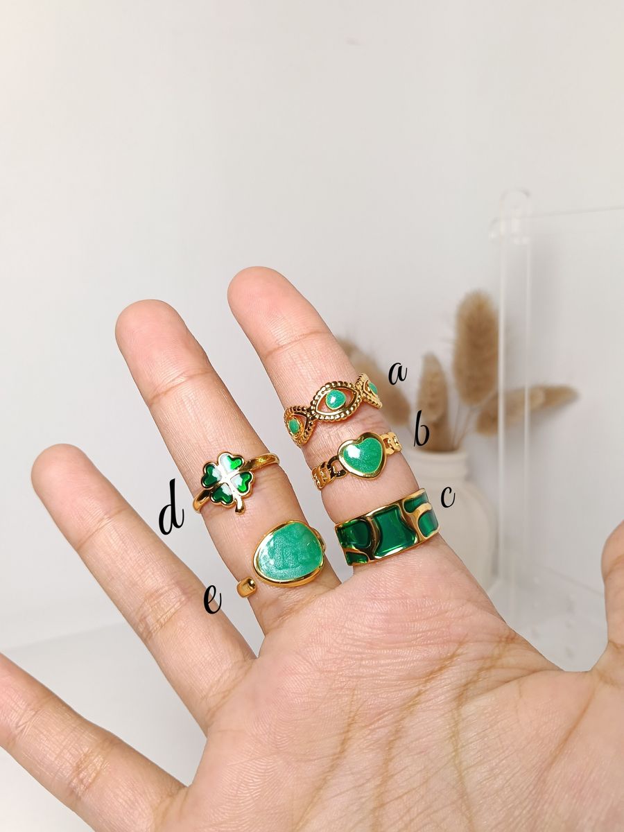 Zamurd Green Ring
